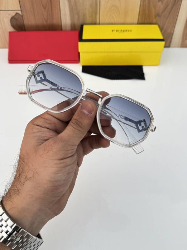 Fendi_441_white_blue