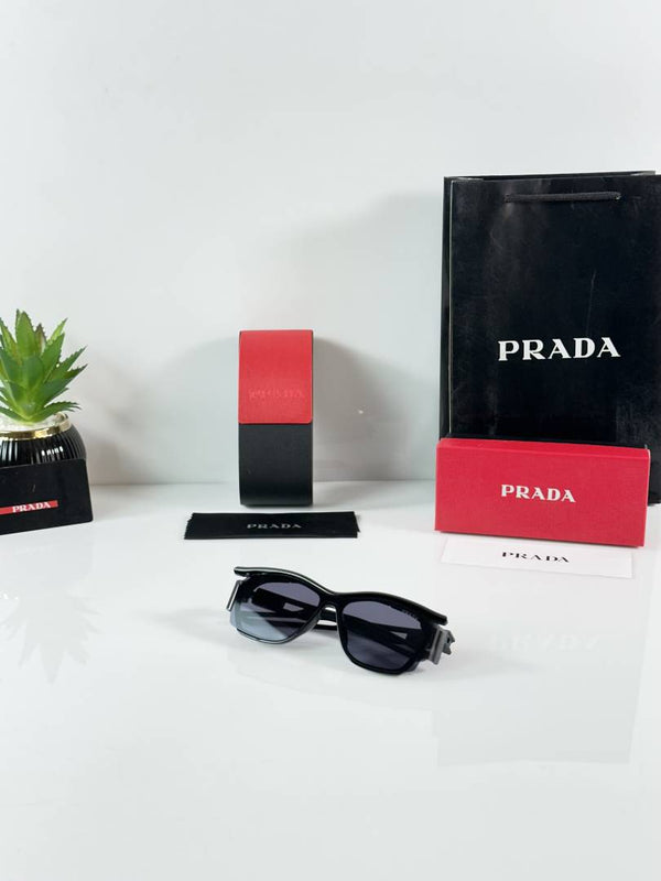 PR 8899 Black