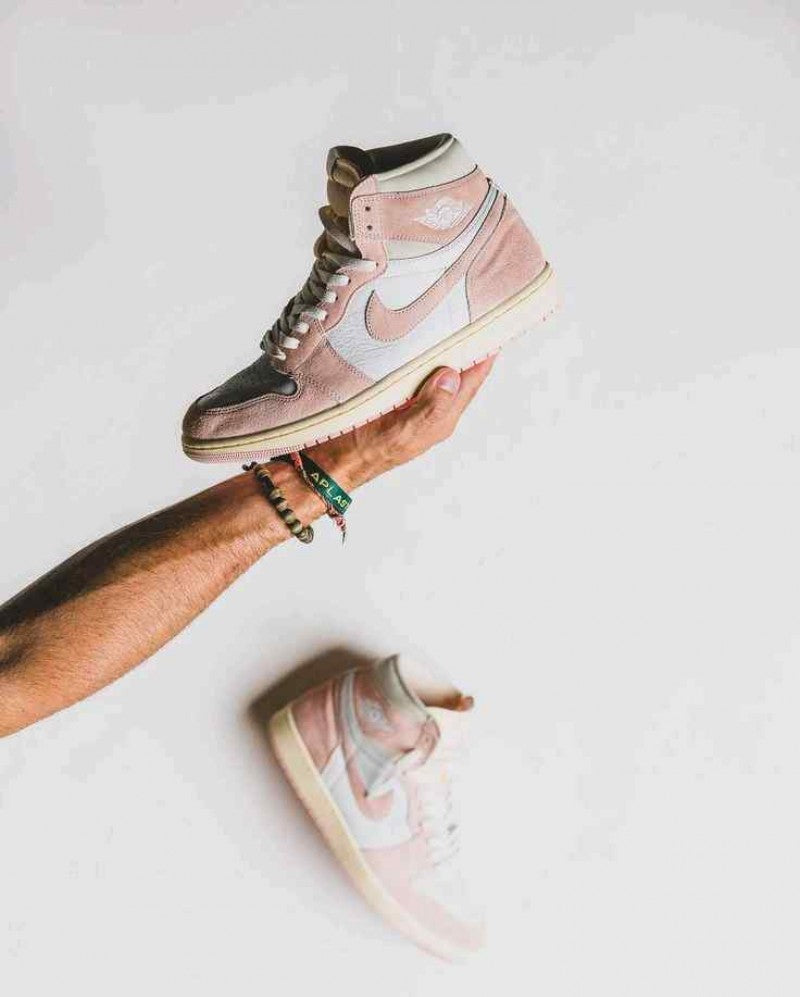Air_Jordan_Retro_1_Washed_Pink_837