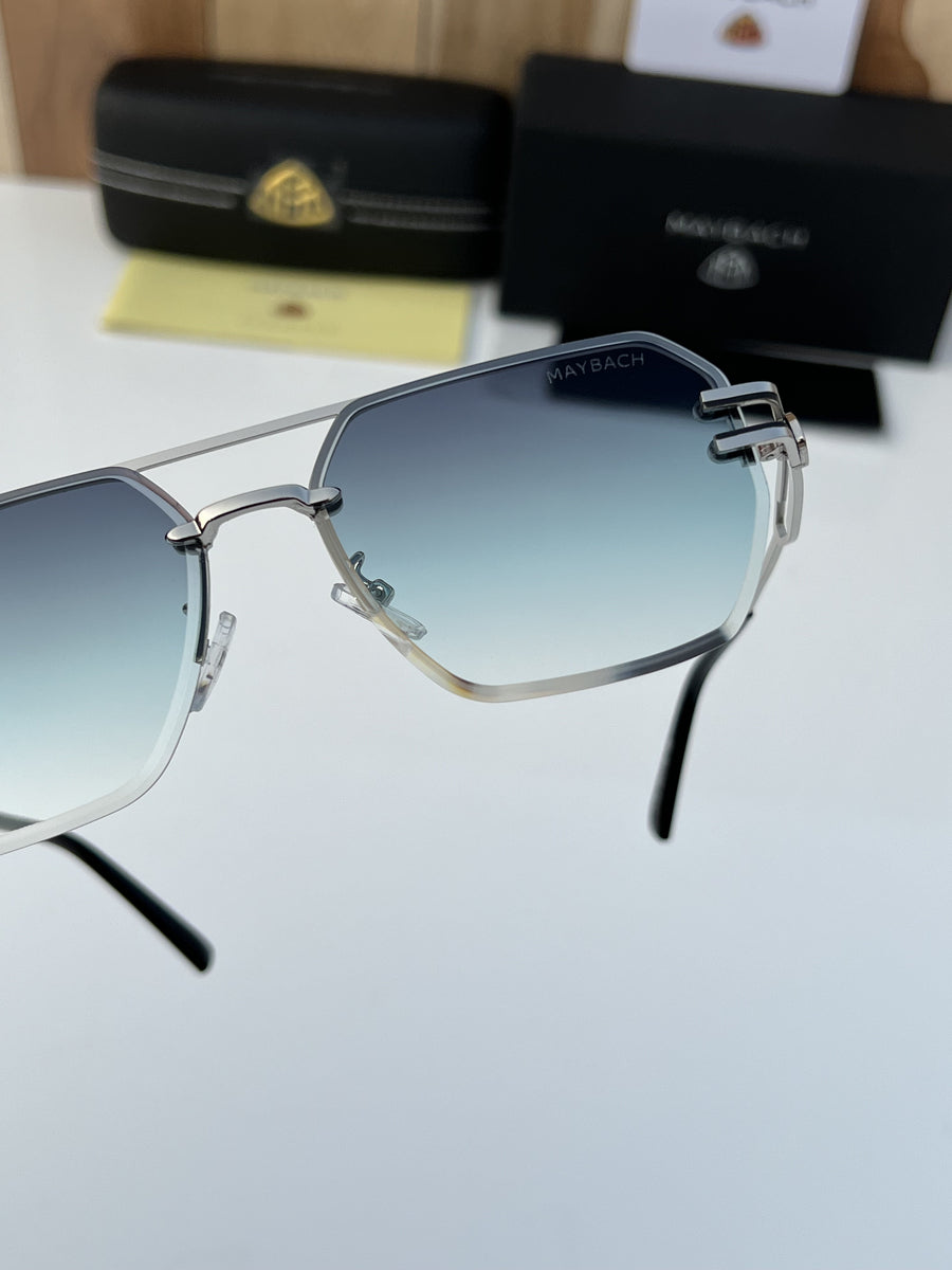Maybach_2493_silver_green