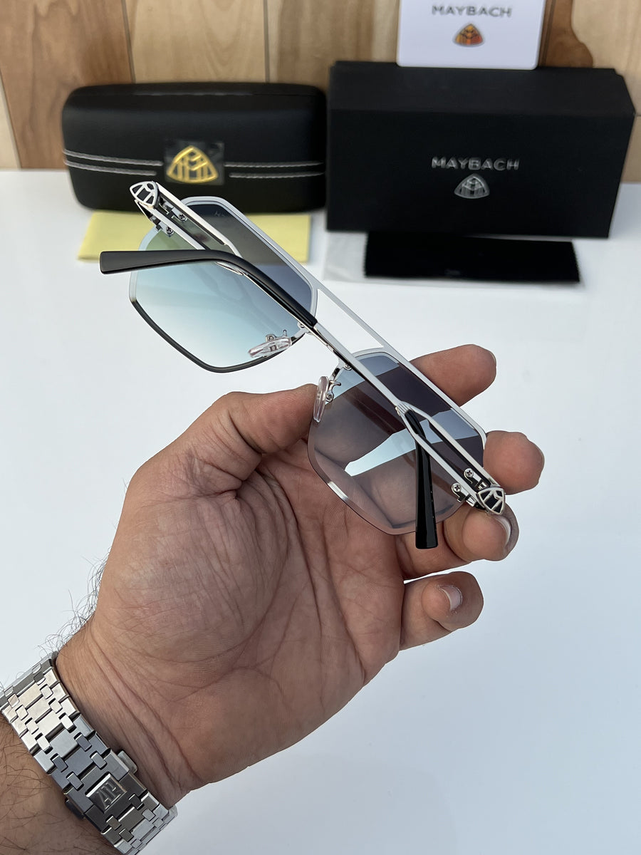 Maybach_2493_silver_green