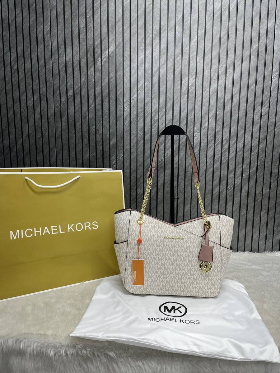 Michael Kors_Jet_Set_Signature_Shoulder_Tote_With_DustCover_CarryBag