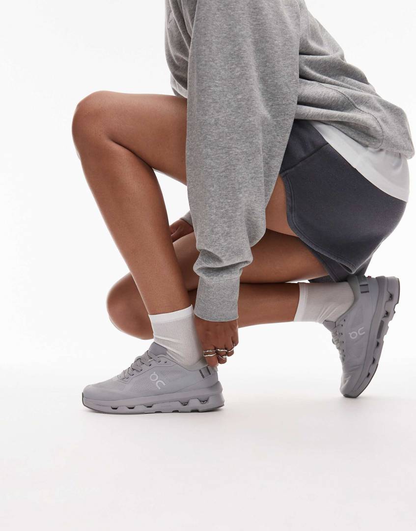 On Cloud Zone Running Grey