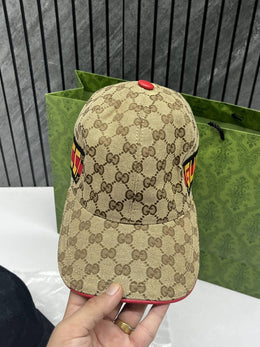 Gucci_GG_Big_Side_Logo_Monogram_Brown_Premium_Unisex_Cap_With_Brand_Polly_And_Carry_Bag