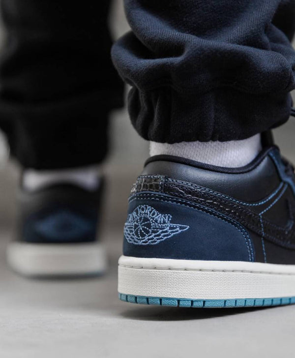 Nike Air Jordan 1 Low se Black Dark Obsidian