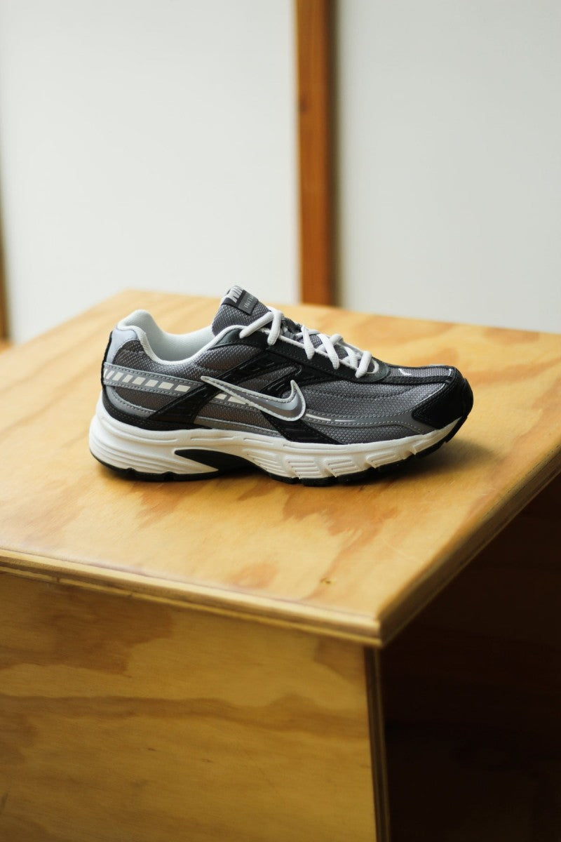 Nike Initiator Anthracite Smoke Grey
