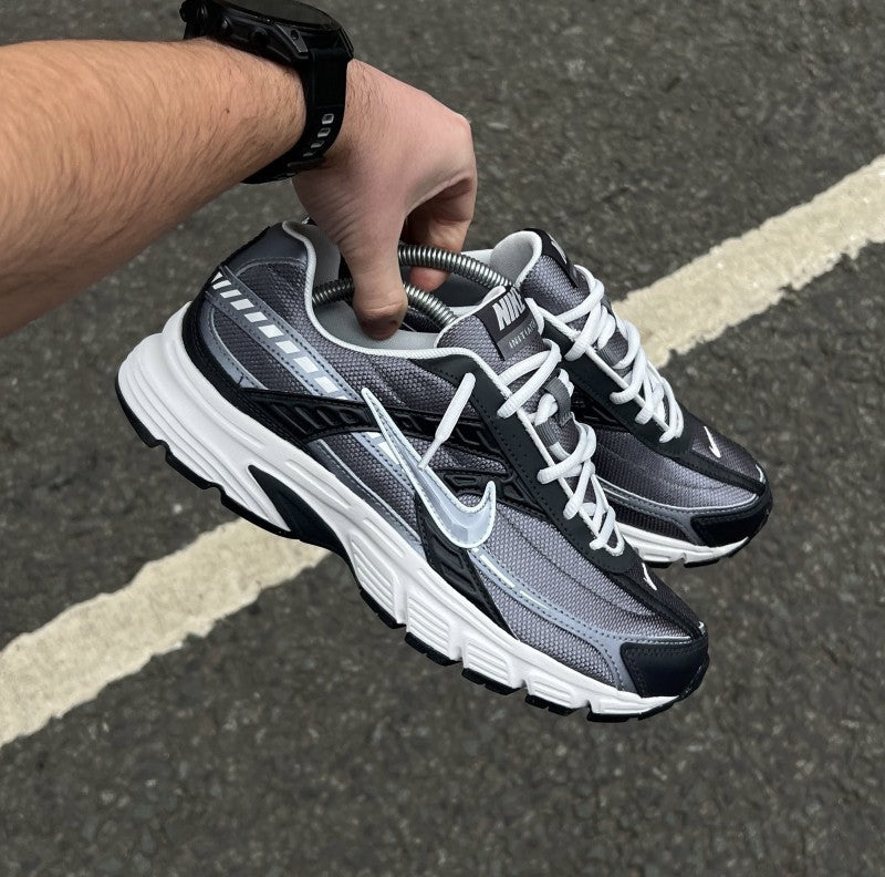 Nike Initiator Anthracite Smoke Grey