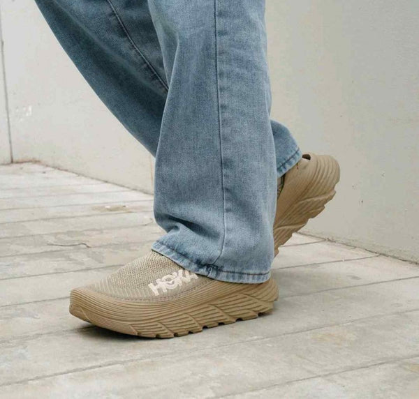Hoka Restore TC Dune Oxford Tan