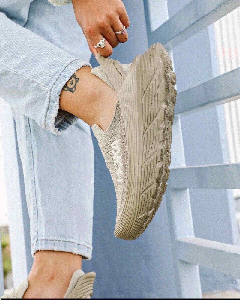 Hoka Restore TC Dune Oxford Tan