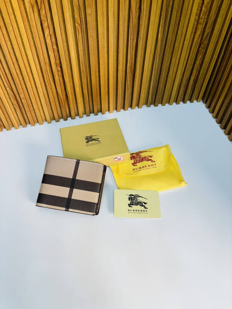 108 BURBERY PREMIUM QUALITY WALLET