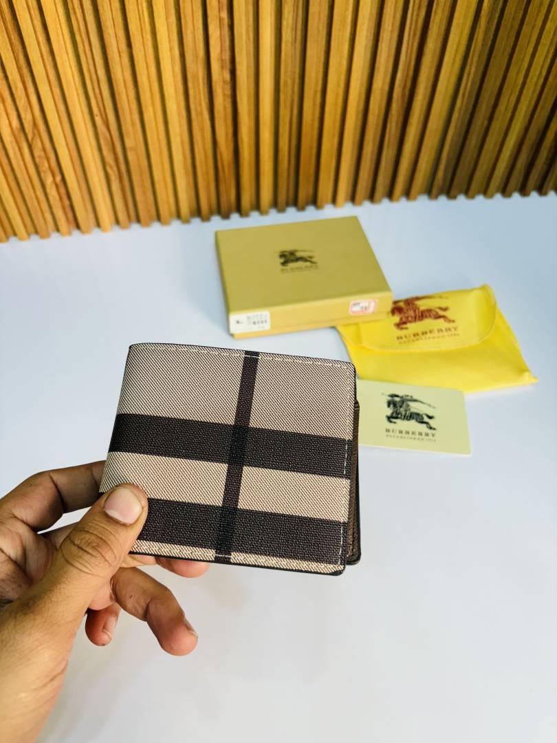 108 BURBERY PREMIUM QUALITY WALLET