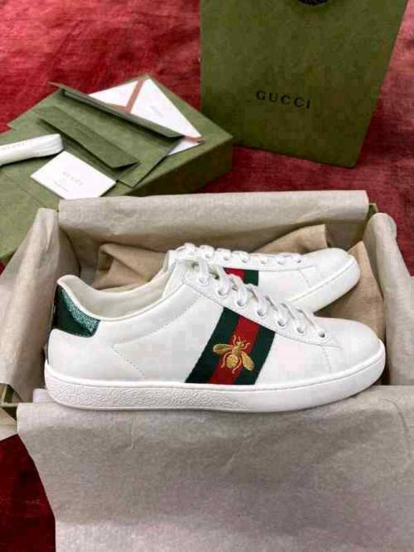Guucci Bee Ace Sneakers With All Accessories