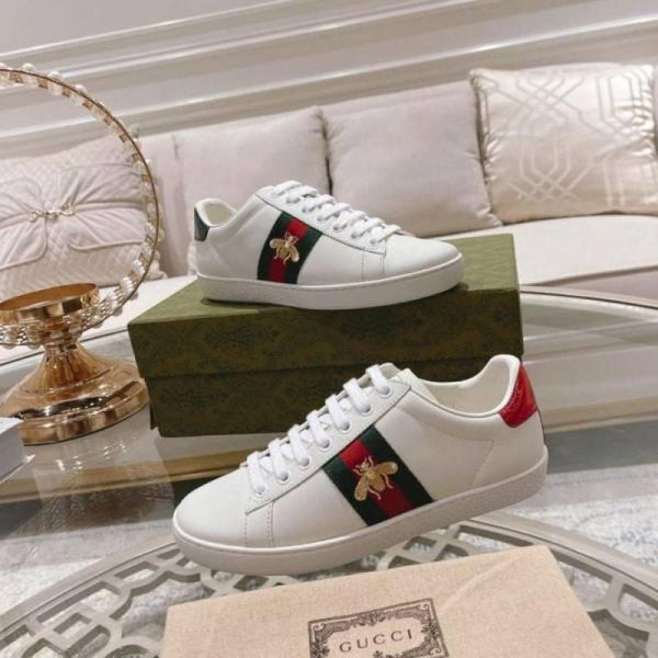 Guucci Bee Ace Sneakers With All Accessories