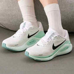 Nike Structure 26 Mint Foam