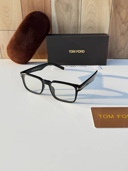 Tom forr_826_black_plano