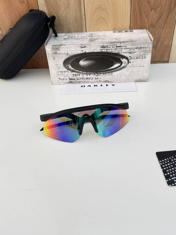 Oakley 4929 hydra black green