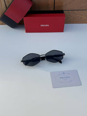 Prada_58081_black