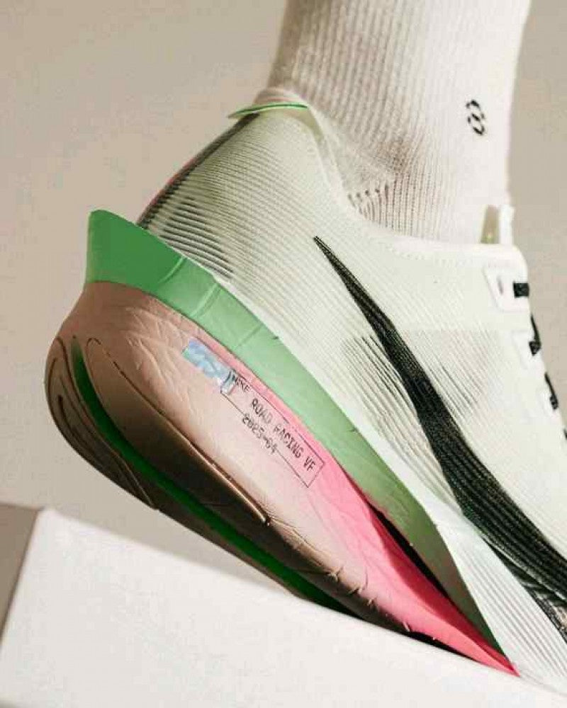 Nike_Zoom_X_Vaporfly_Next%_4 White Hyper Pink Mint Foam Black