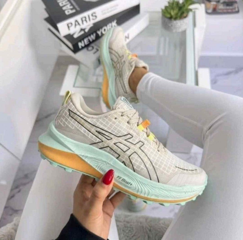 Asics Trabuco Max 3Feather GreyBlack
