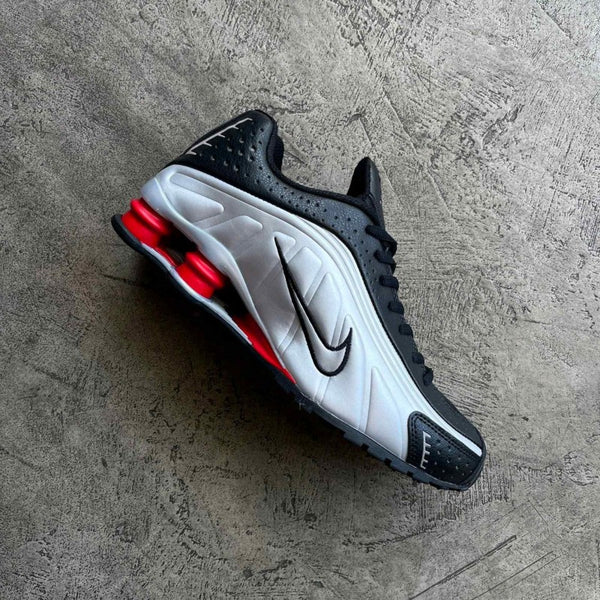 Nike Shox R4 Black Metallic Silver