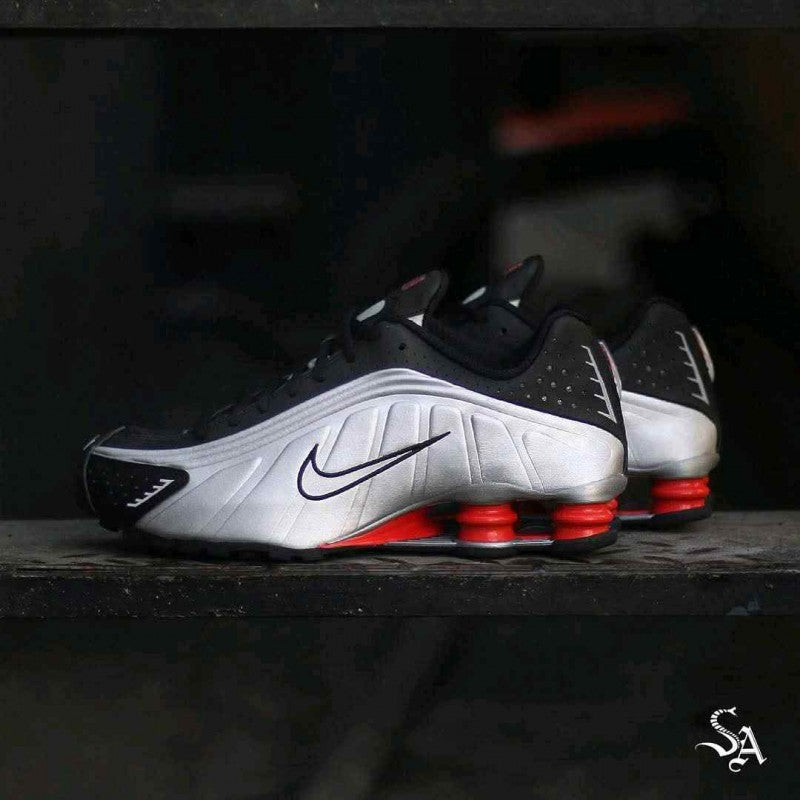 Nike Shox R4 Black Metallic Silver