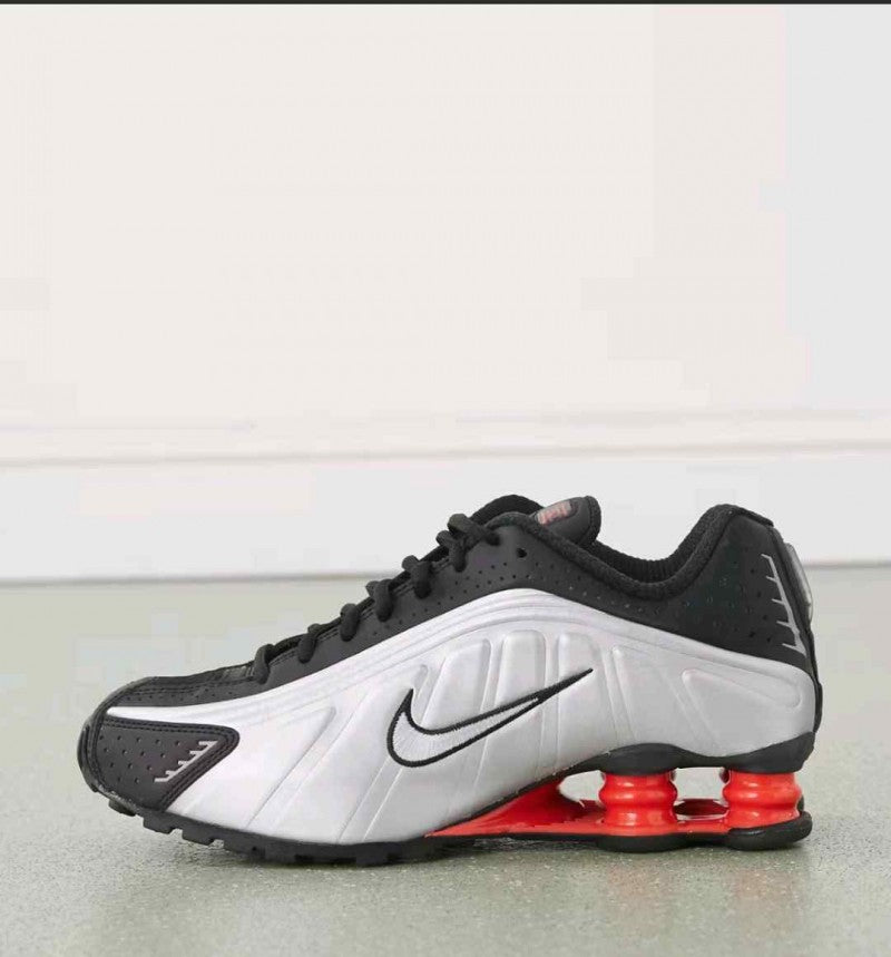 Nike Shox R4 Black Metallic Silver