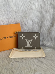Louis_Vuitton_Lisa_Beige_Flap_Wallet_With_OriginalBox_DustCover_Booklet_Highend
