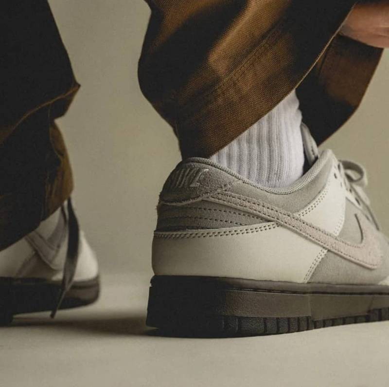 Nike SB DUNK LOW IRONSTONE