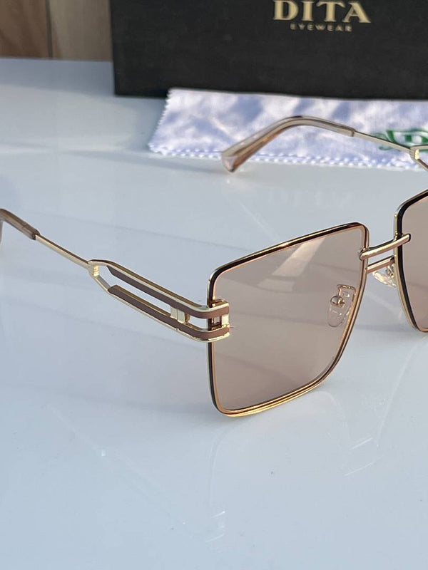 Dita_546_peach