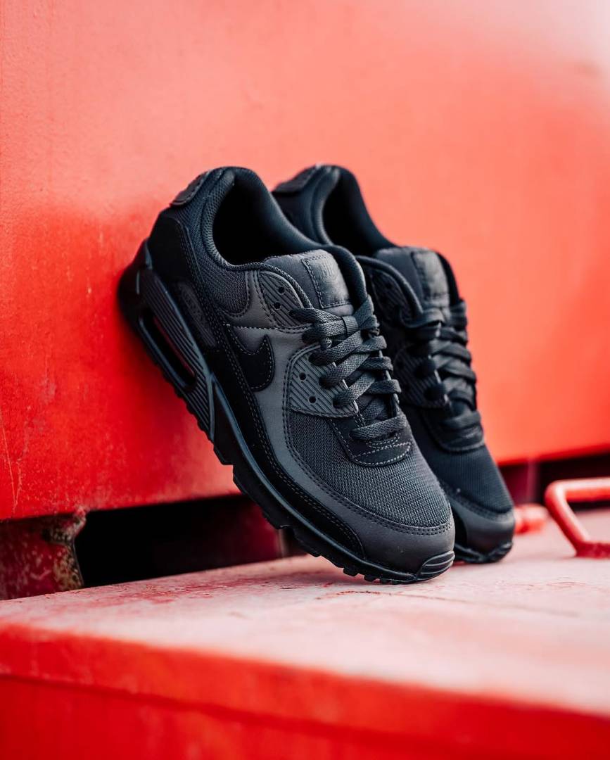 Nike AirMax 90 All Black