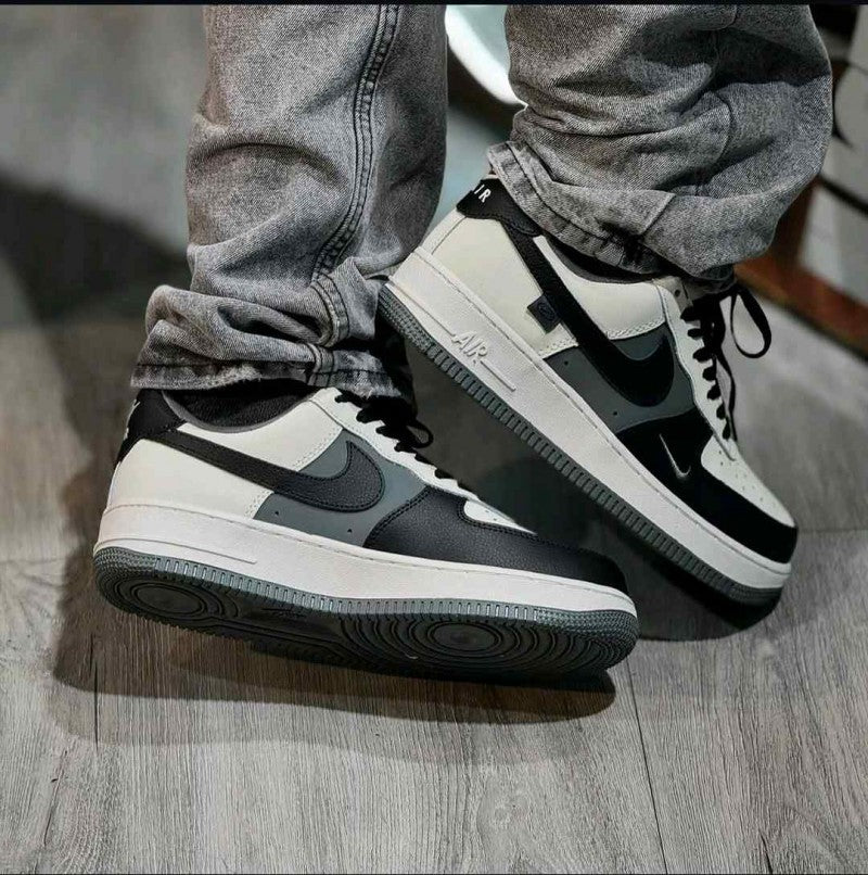 Nike AirForce 1 Low Oreo Coco 810