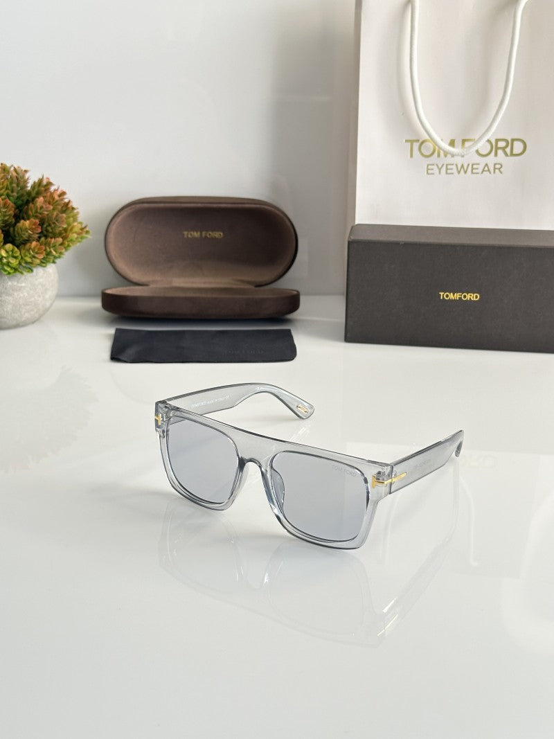 Tom forr 1922 Grey
