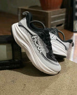 Hoka Skyflow Wide Black White