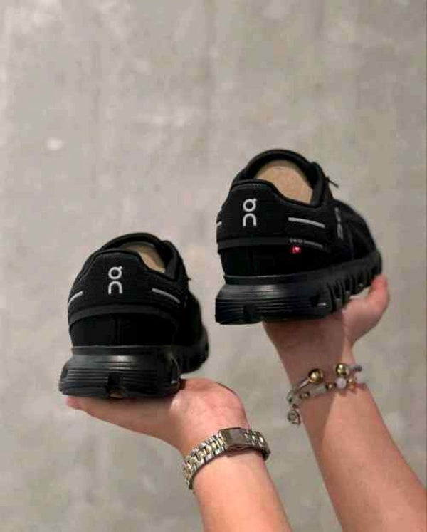 On Running Cloud 5 Waterproof Full Black 162