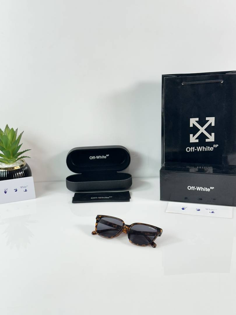 OFF_2135_Chita_Black