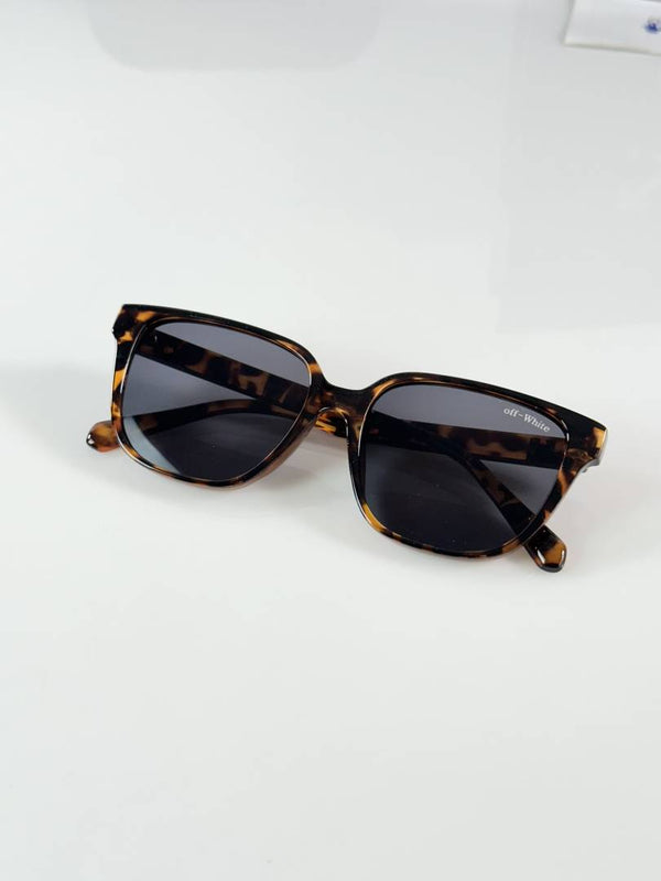 OFF_2135_Chita_Black