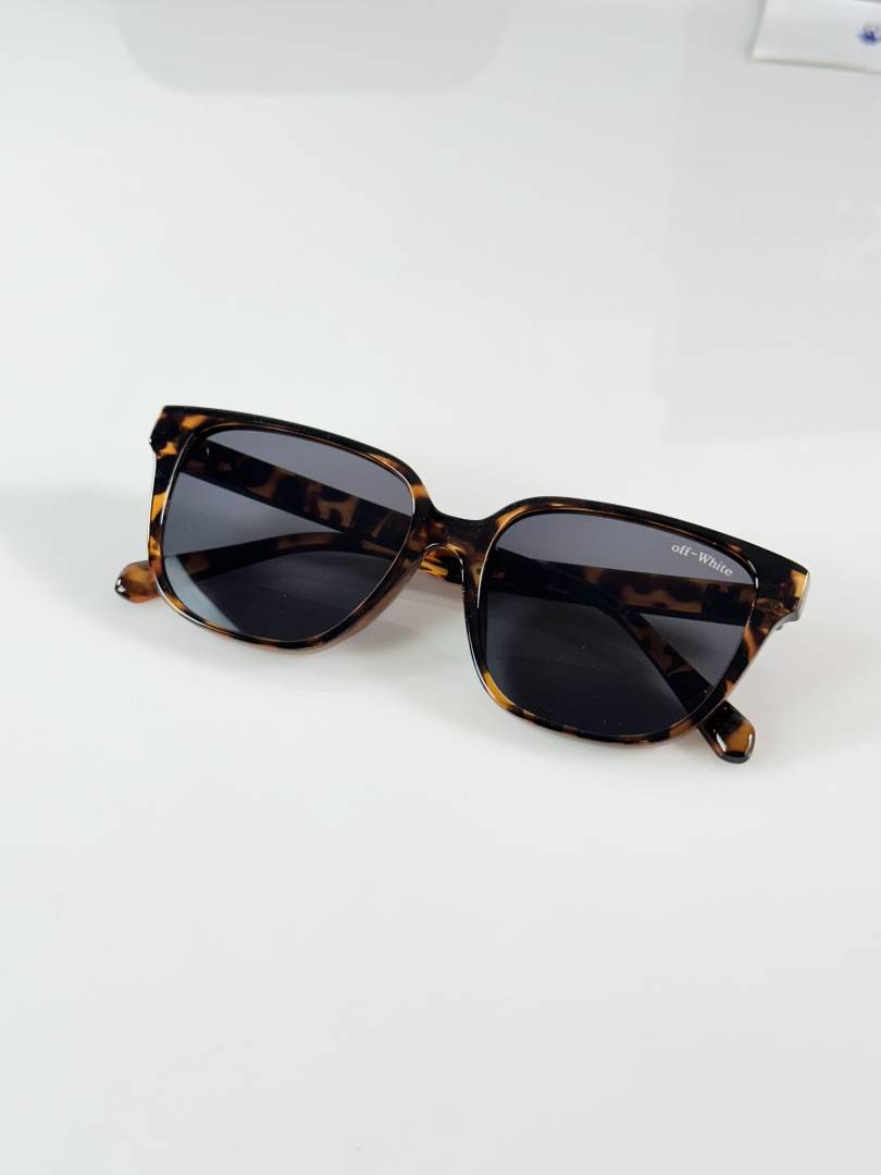 OFF_2135_Chita_Black