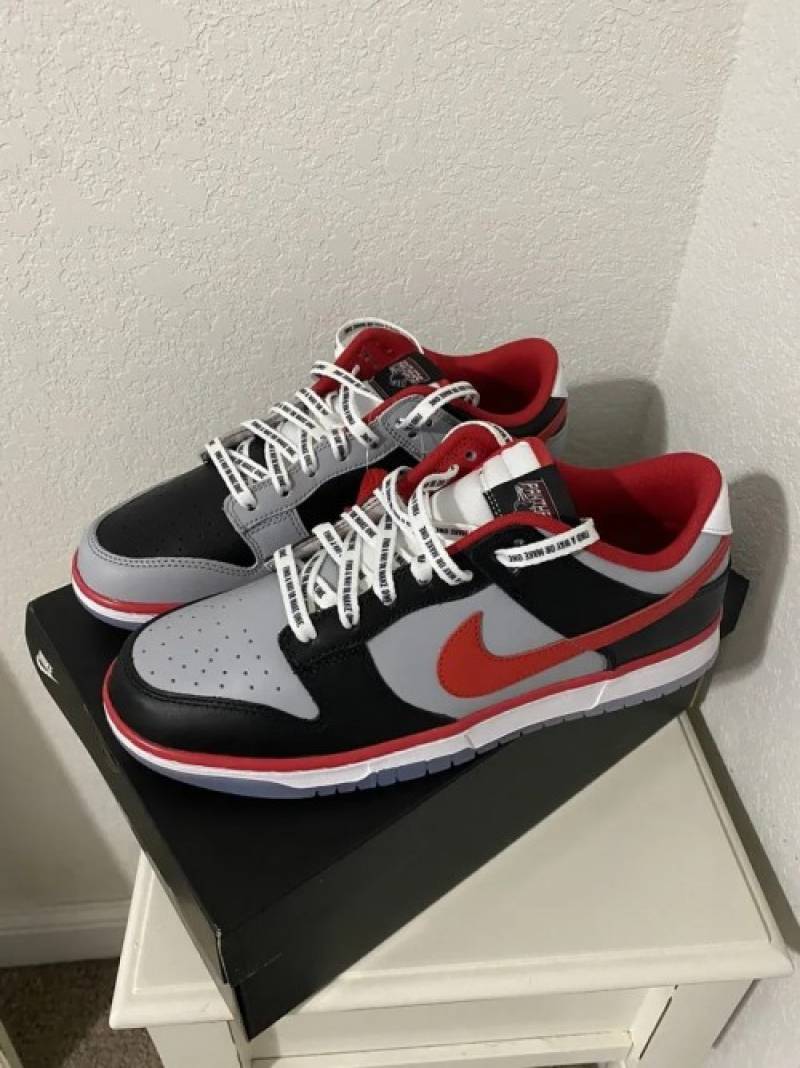 ...Nikke dunk low clark atlanta university x black red grey