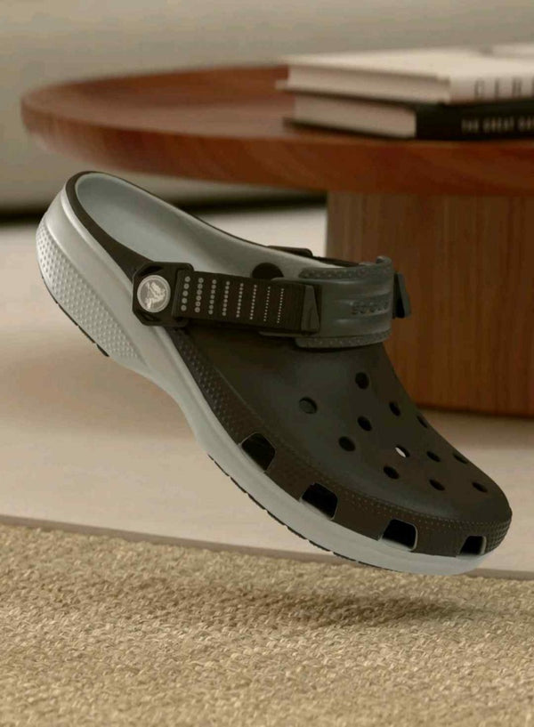 Crocs CLASSIC TURBO - Mules - black
