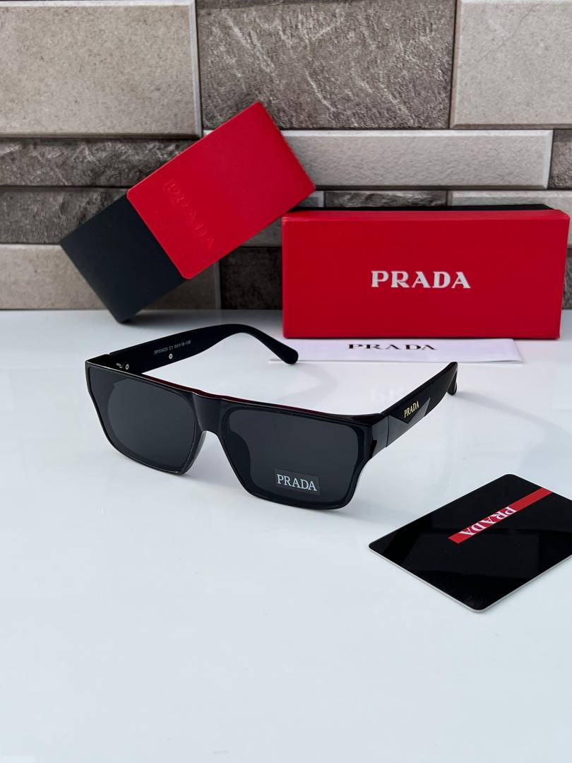 Prada_629_black