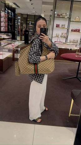 Gucci CB Giglio Large Denim Tote With Original DustCover & CarryBag