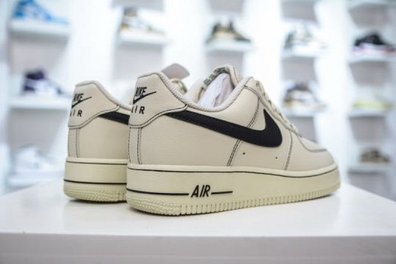 Nike Airforce 1 LV8 Leather Cream Black
