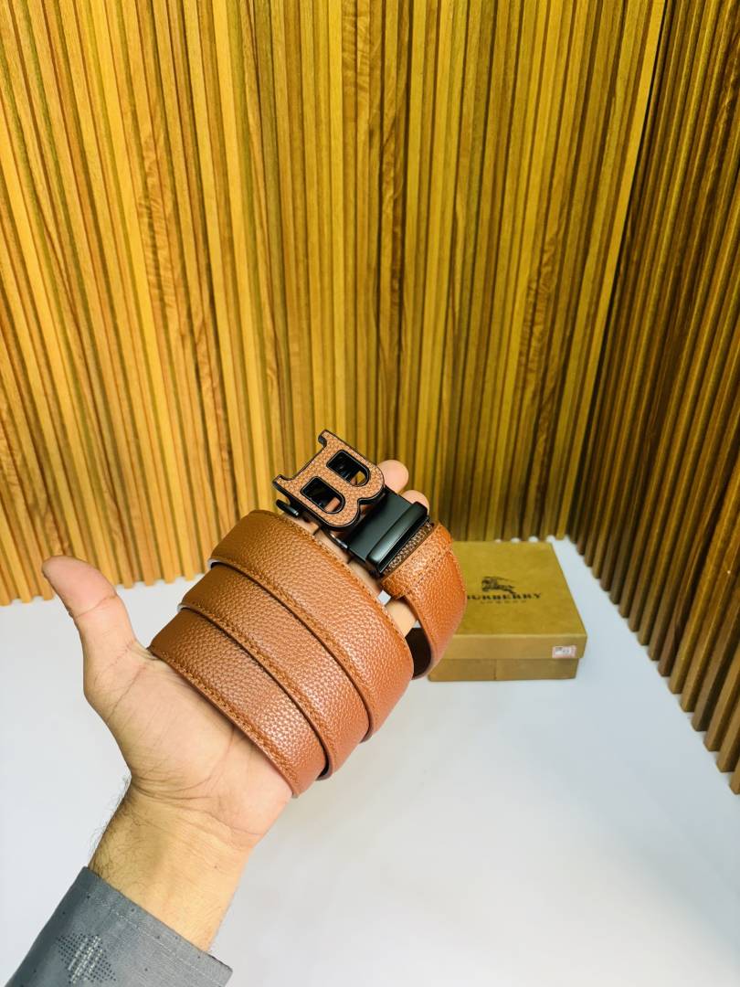 33 BURBERY PREMIUM QUALITY AUTOMATIC LOCK BELT