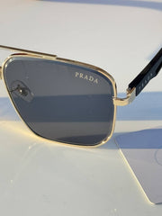 Prada_11025_gold_black