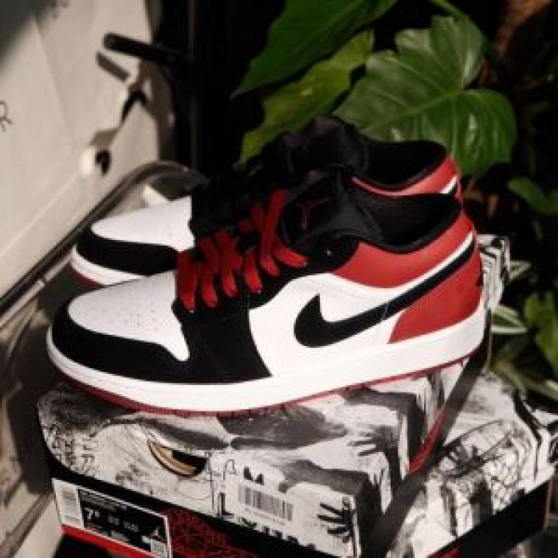 Jordan 1 Low Black Toe 2025 For men