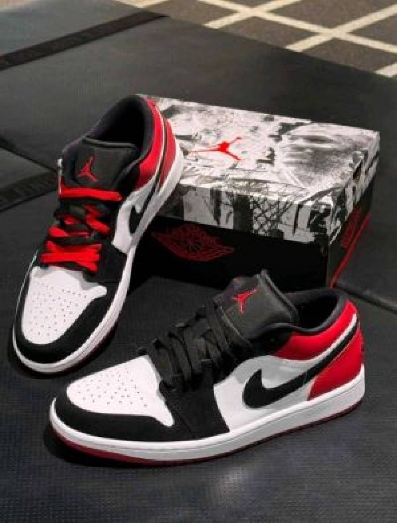 Jordan 1 Low Black Toe 2025 For men