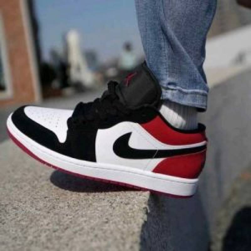 Jordan 1 Low Black Toe 2025 For men