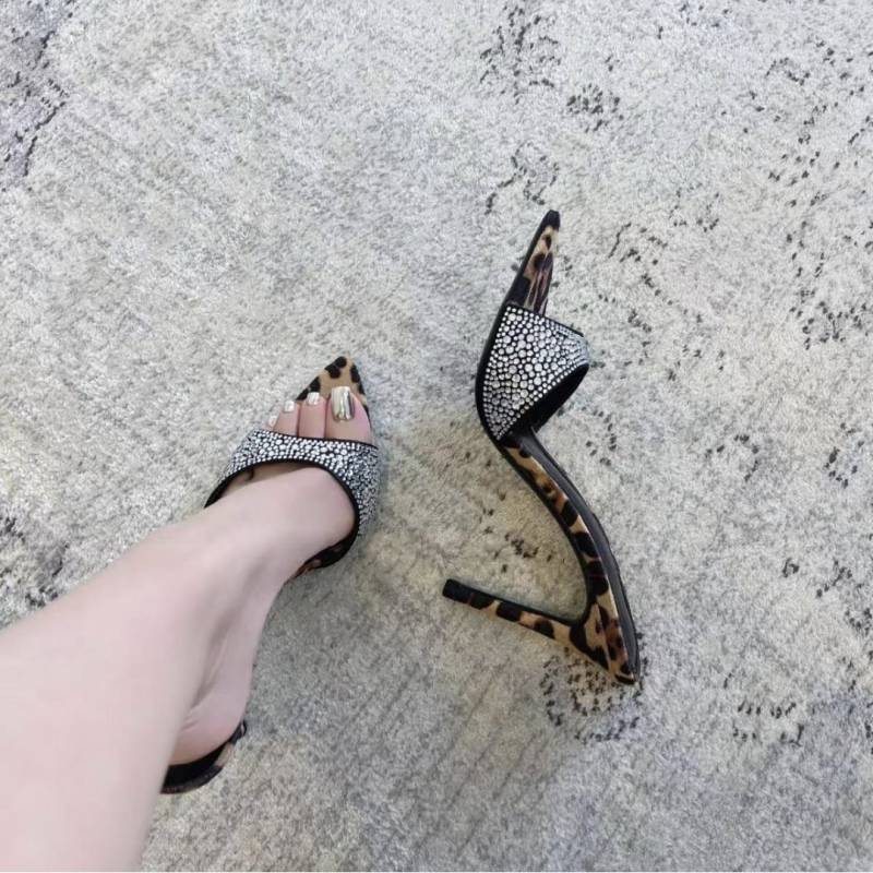 Gianvito Rossi Milano Heel Crystal Rhimestone Pointed Toe Heels For Women With Original Box