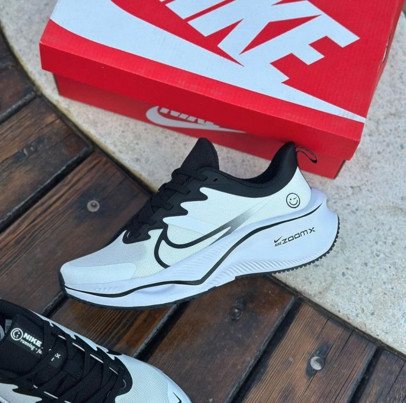 Nike Zoom x smiley black white--