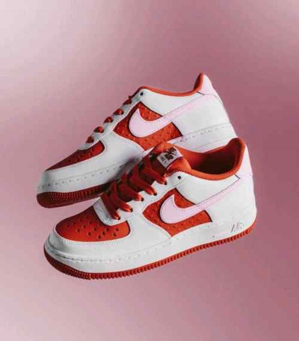 Nike AirForce 1 Low Women s Velentine Day 593